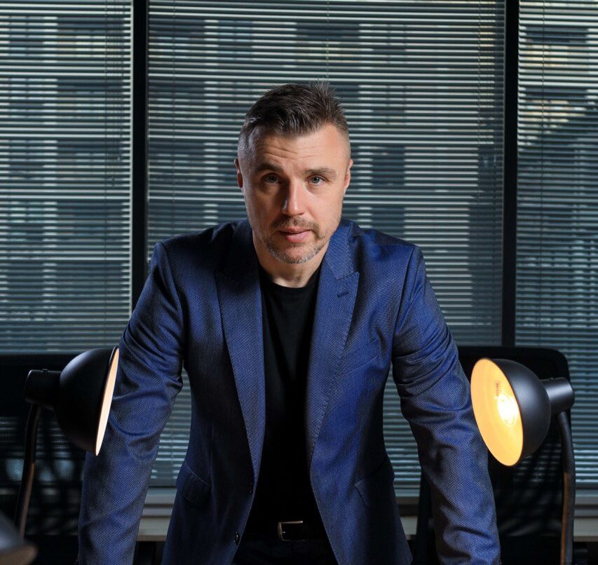 doradca-finansowy-warszawa Vitalii Bikhunov