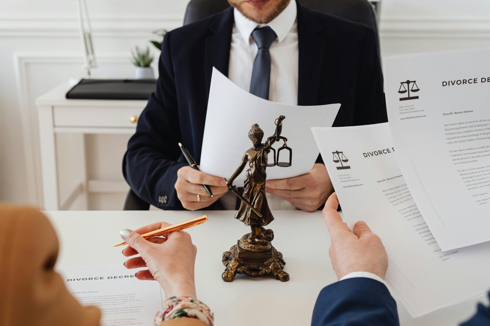 Finansowe konsekwencje rozwodu – jak zabezpieczyć swoje finanse?